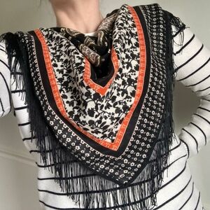 Fringed Paisley Scarf